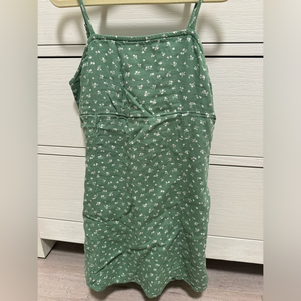 2 Abercrombie dresses for girls. Size 5-6